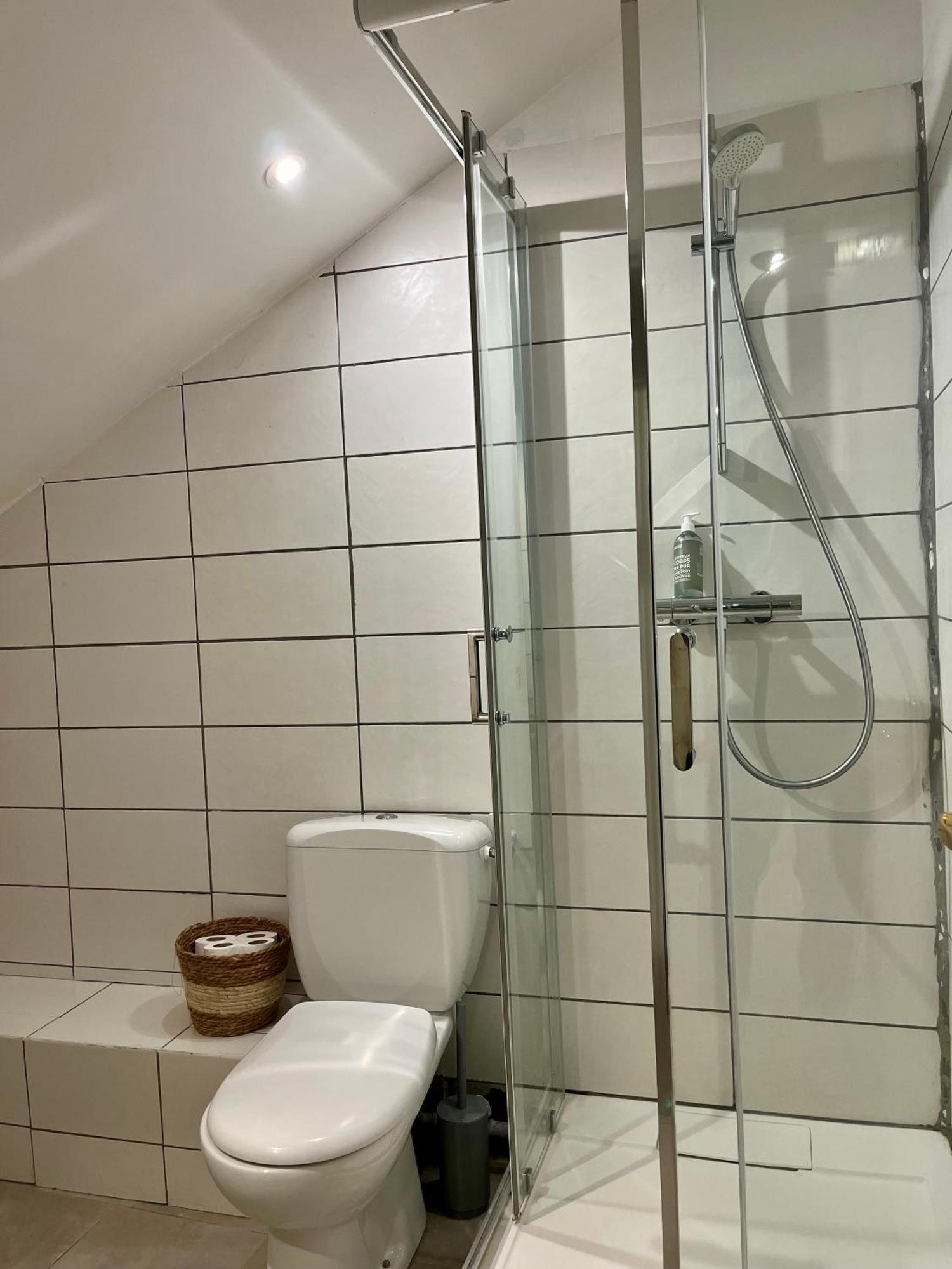 Appartement Chloe Du Lac Montferrat  Luaran gambar