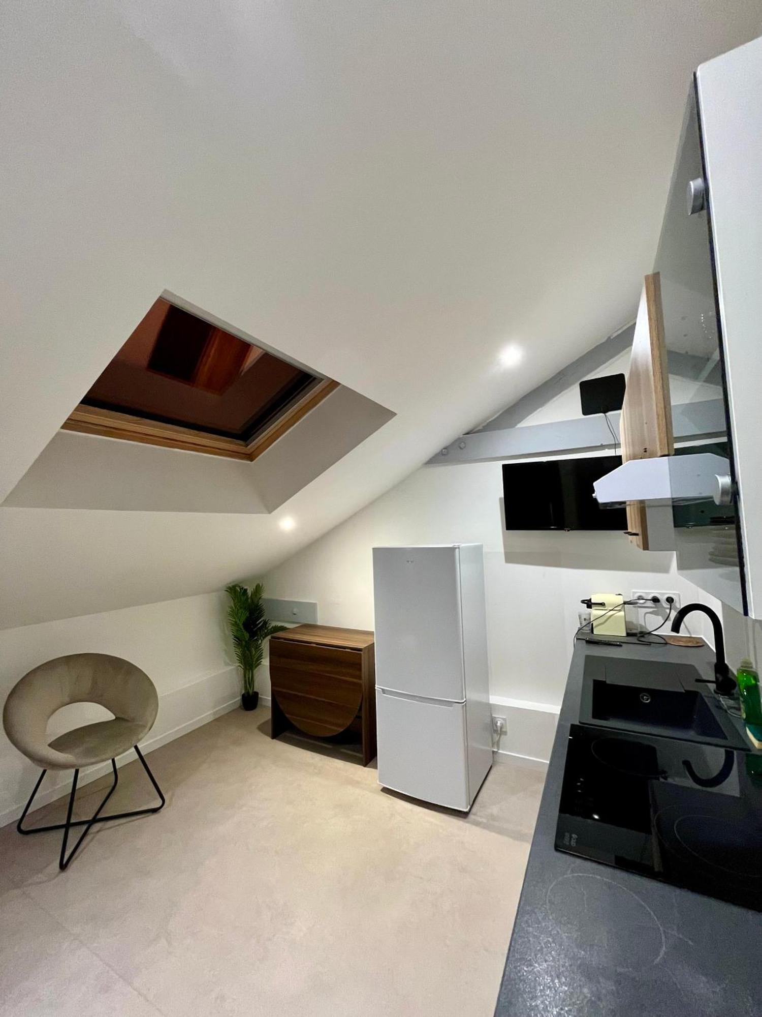 Appartement Chloe Du Lac Montferrat  Luaran gambar