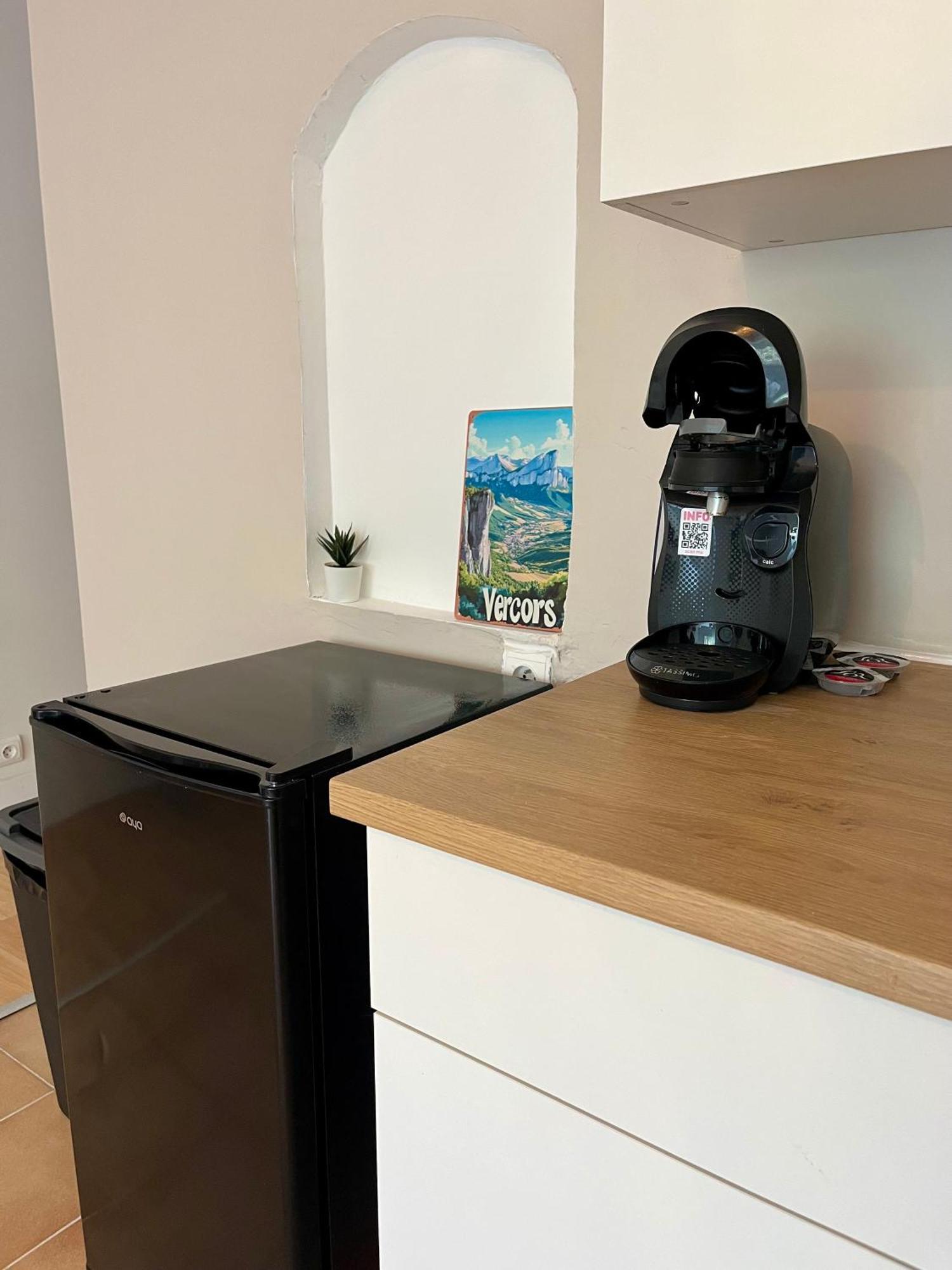 Appartement Chloe Du Lac Montferrat  Luaran gambar